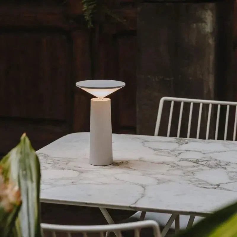 Portable Rechargeable Table Lamp - Lightscordless